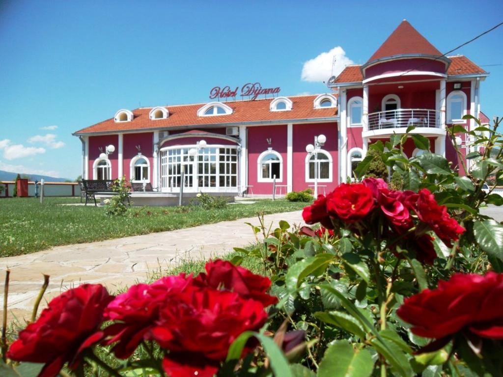 Hotel Dijana Пирот Экстерьер фото