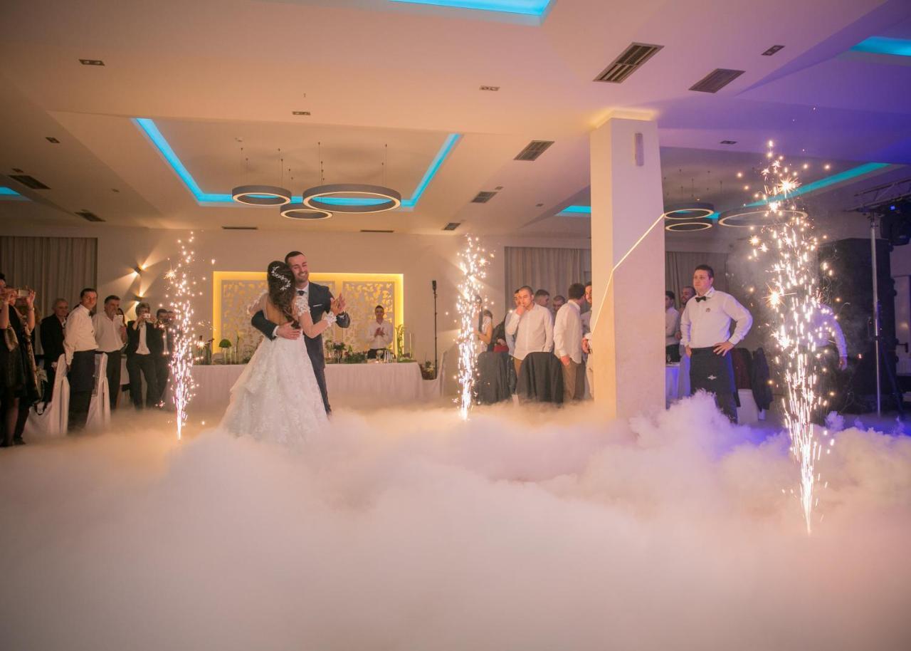 Hotel Dijana Пирот Экстерьер фото