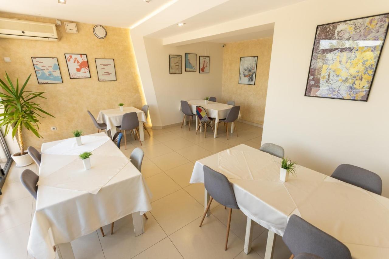 Hotel Dijana Пирот Экстерьер фото